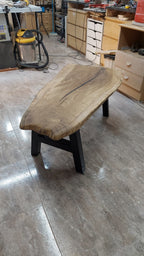 Mesita de roble terminada