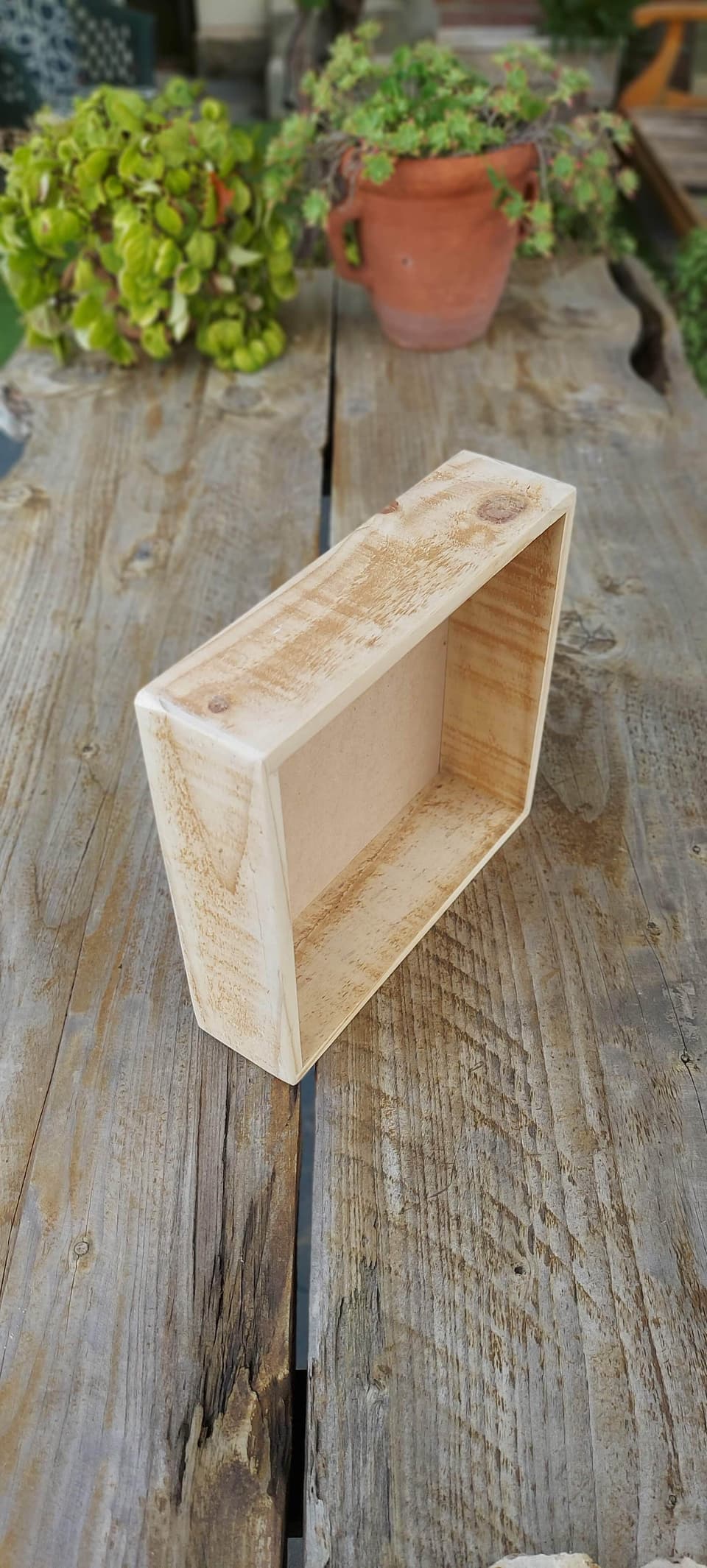 Caja de madera, otra vista