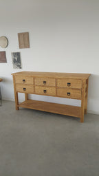 Consola de madera de abeto, vista lateral