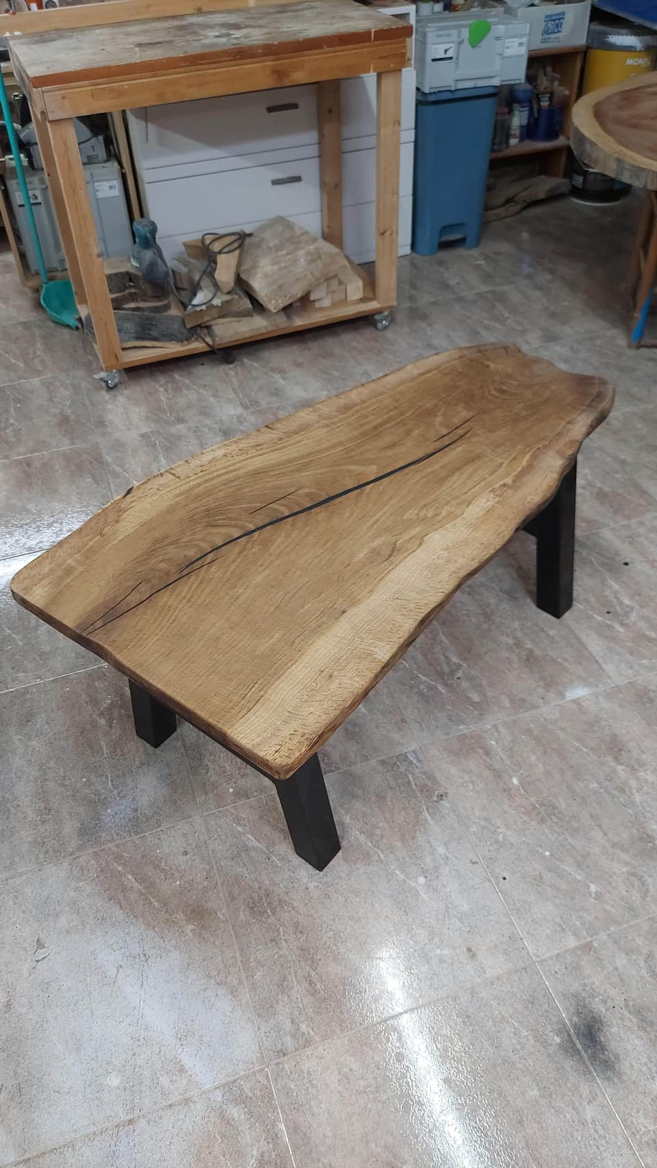 Mesita de roble, otra vista
