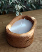 Vela de coco en madera reciclada, otra vista